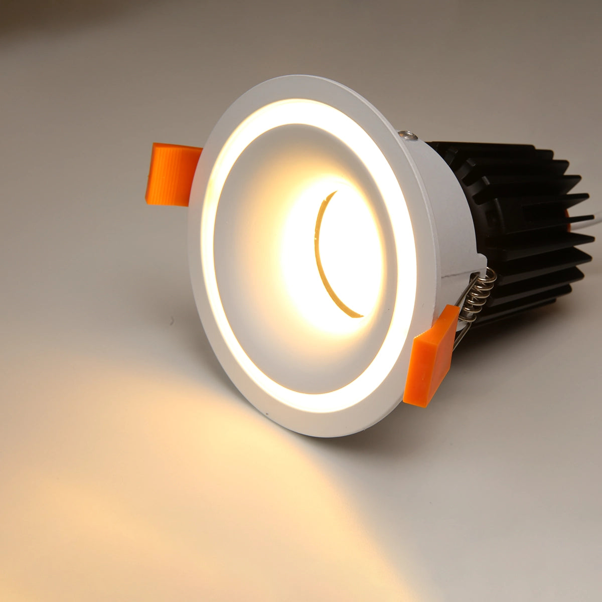 RF6 White-Round fixed IP20 surface mount trim with halo ring for X Series COB Modules