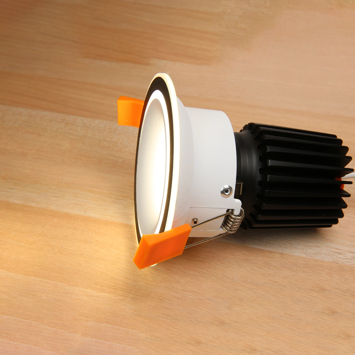 RF36 Black and White- Round fixed IP20 surface mount trim with white halo ring for X Series COB Modules