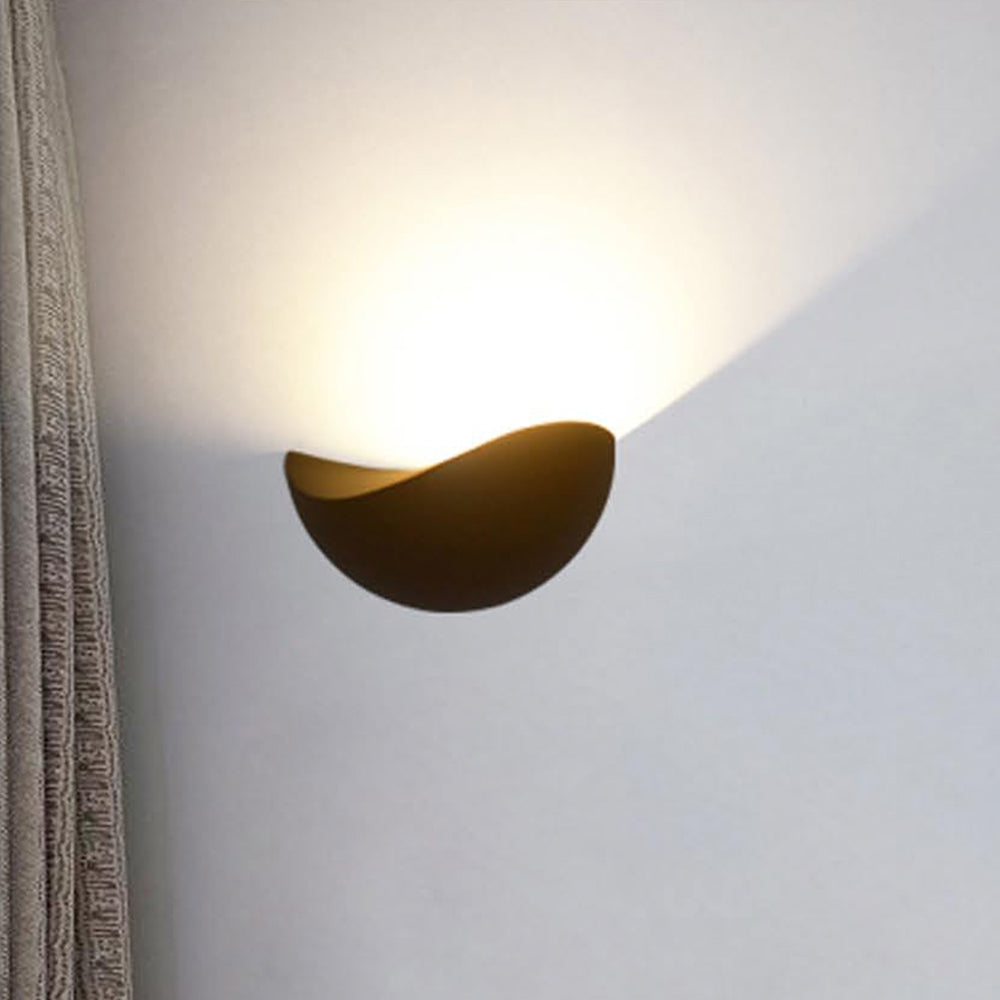 Wall Light, Porch light, Alfresco light, Ambient light, Decorative light, 240V AC, 7W, IP54, 2700K, Up or Down facing, Sand black